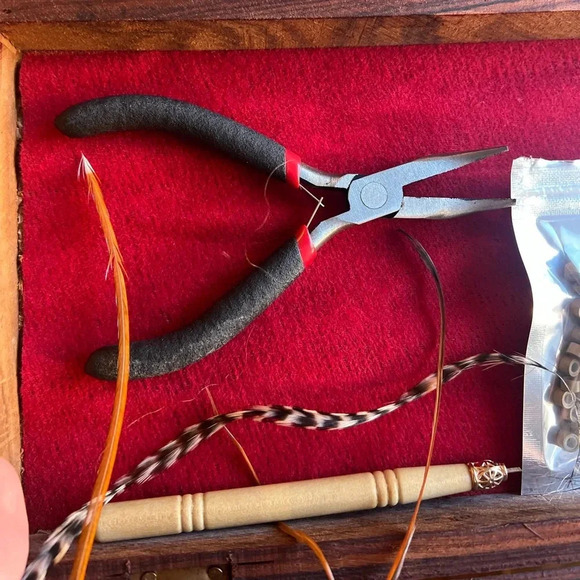 Hair Feather Extension Kit - Includes Feathers, Tools, and Accessories main image 4